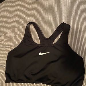 Black nike sports bra